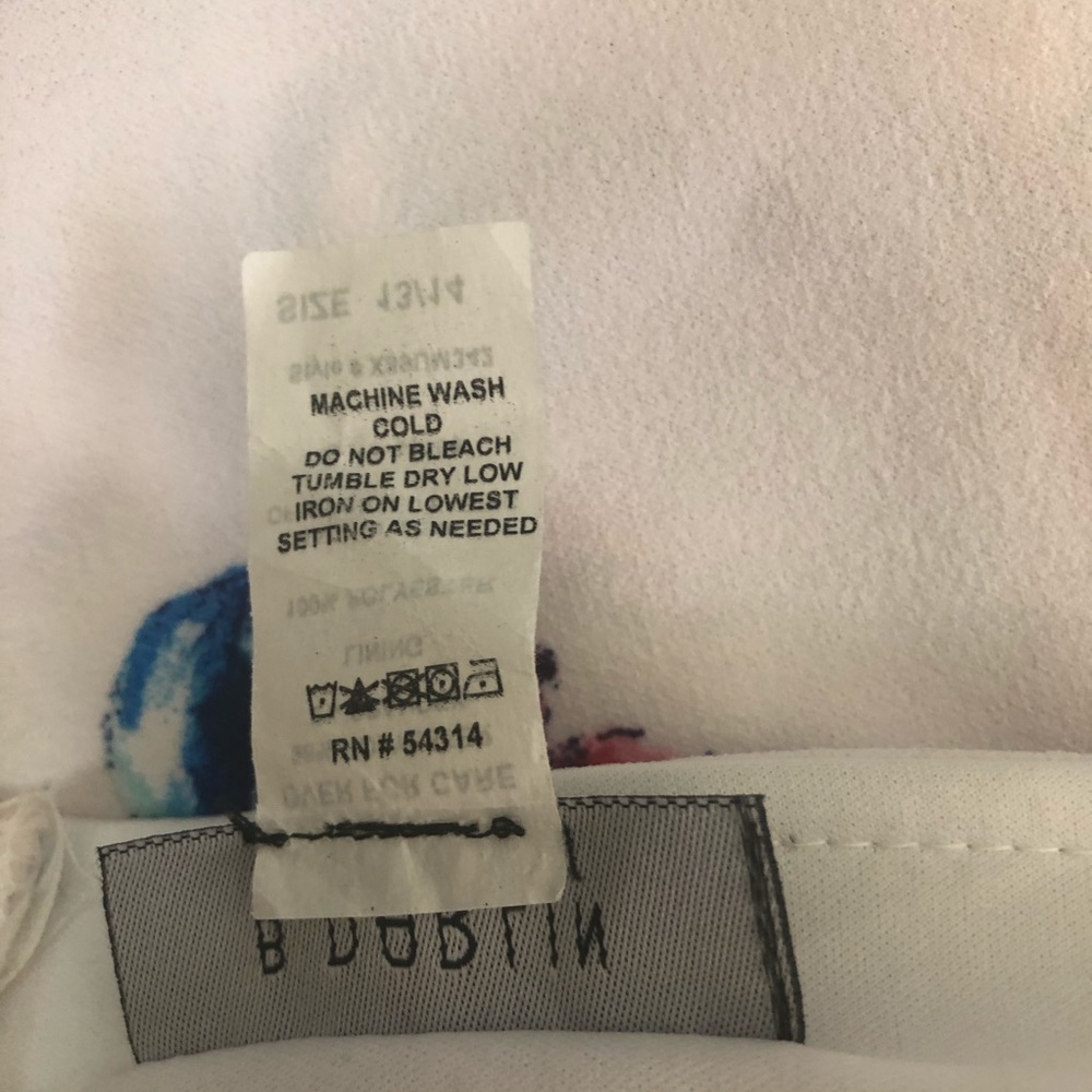 Floral Patterned Strapless Dress - Picture 5 of 7